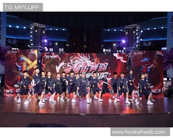 西安街舞队的区域防守策略解析与街舞文化的深度融合 西安街舞队的区域防守策略解析与街舞文化的深度融合