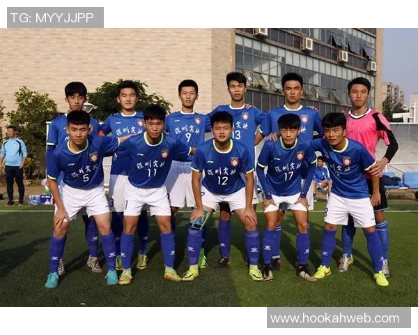 赛后分析:深圳足球队与重庆足球队的团队协作表现及其影响因素探讨 赛后分析:深圳足球队与重庆足球队的团队协作表现及其影响因素探讨